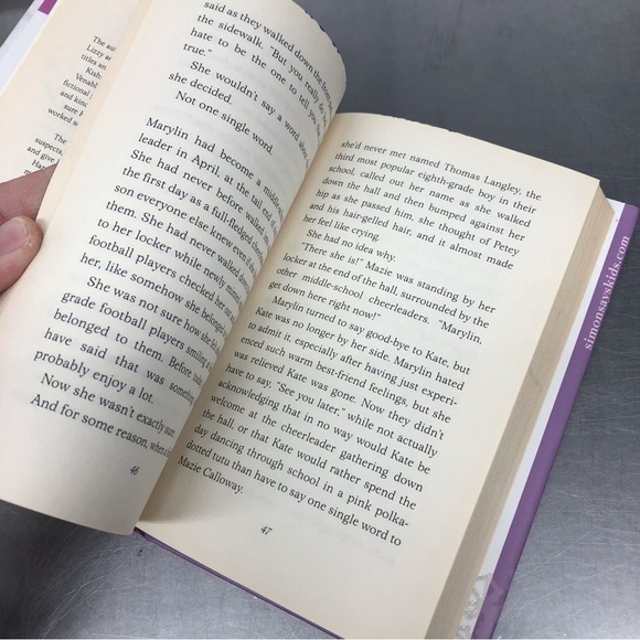 The Kind of Friends We Use to be by: Frances O'rquark Dowell, Hardback book - Picture 3 of 7